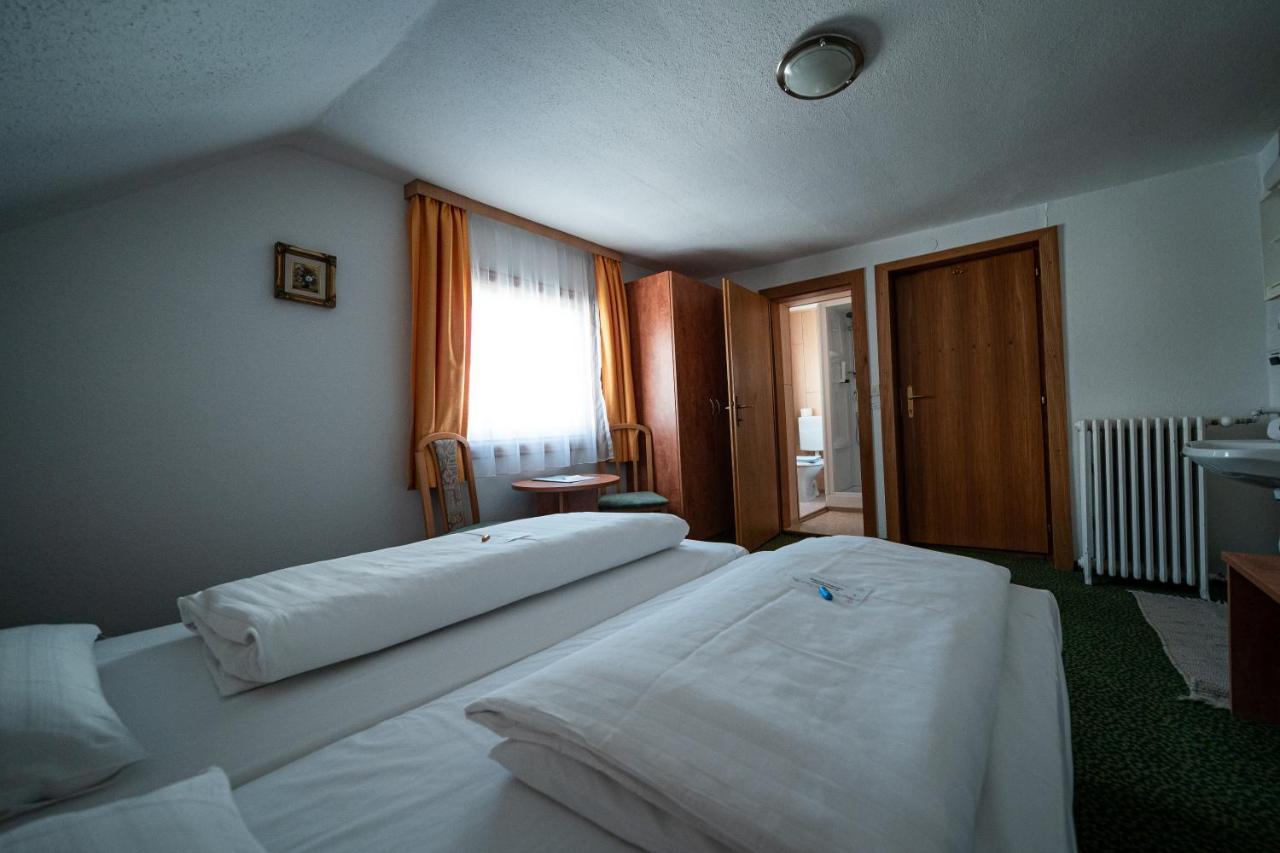 Hotel Tauernpasshoehe Обертауерн Екстериор снимка